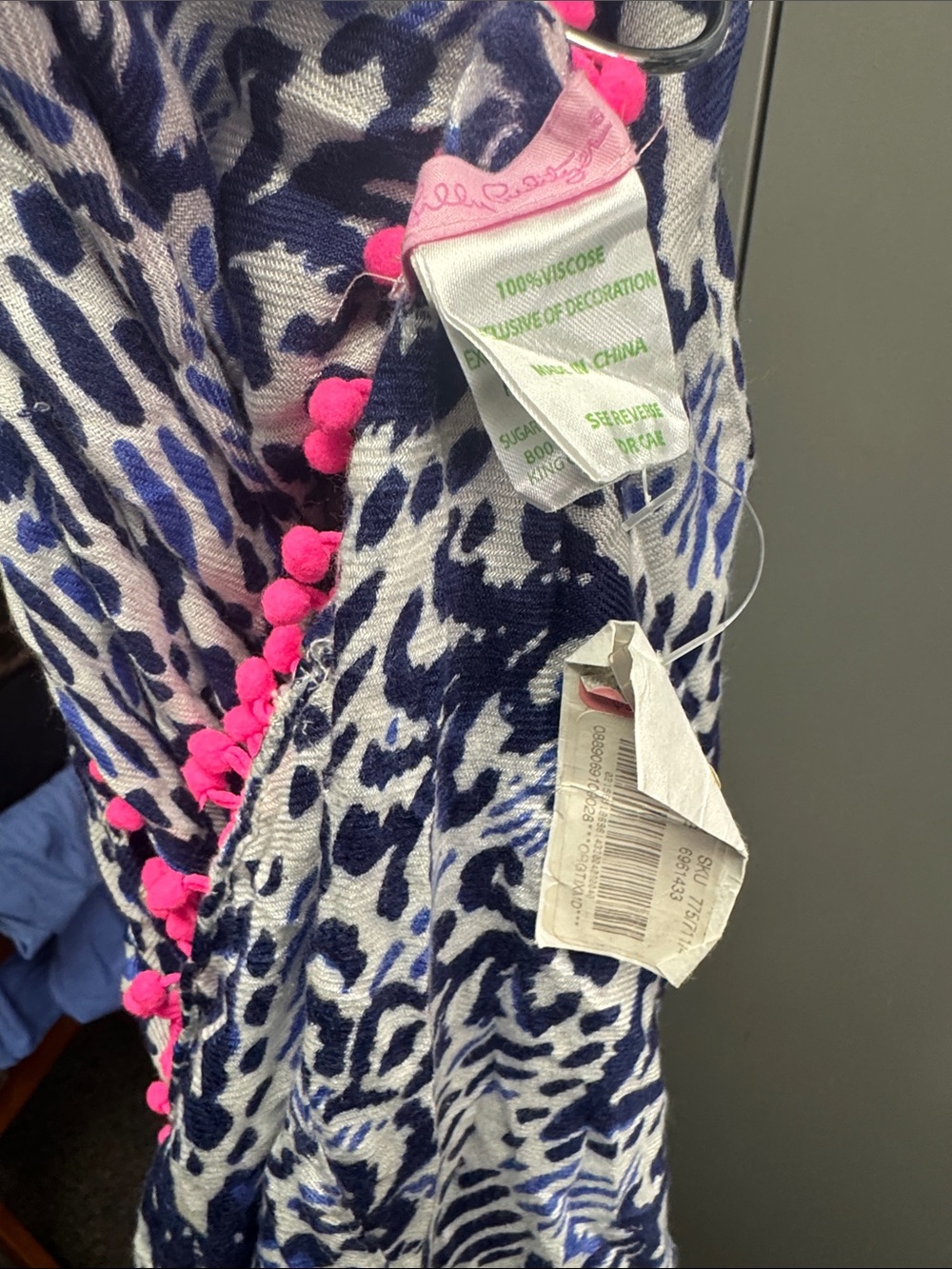 Lilly Pulitzer Inifinity Scarf - Picture 4 of 5
